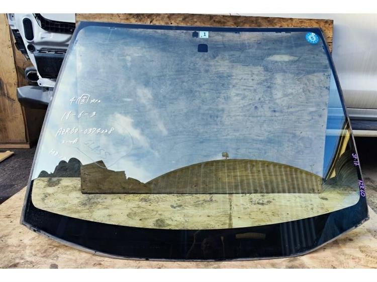 Лобовое стекло Тойота Ноах в Кызыле 255790