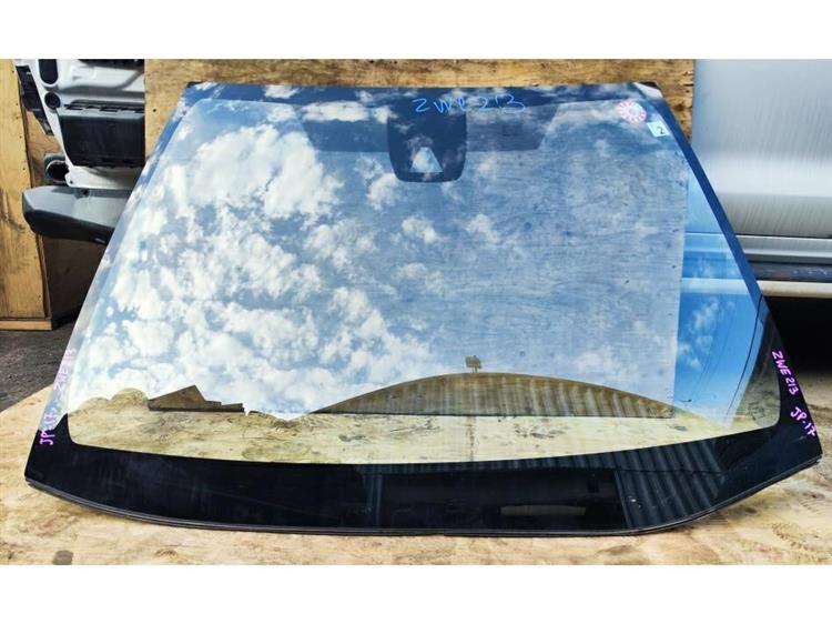 Лобовое стекло Тойота Королла в Кызыле 255796