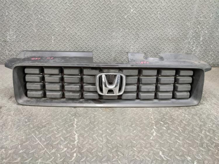 Решетка радиатора Хонда Мобилио Спайк в Кызыле 404454