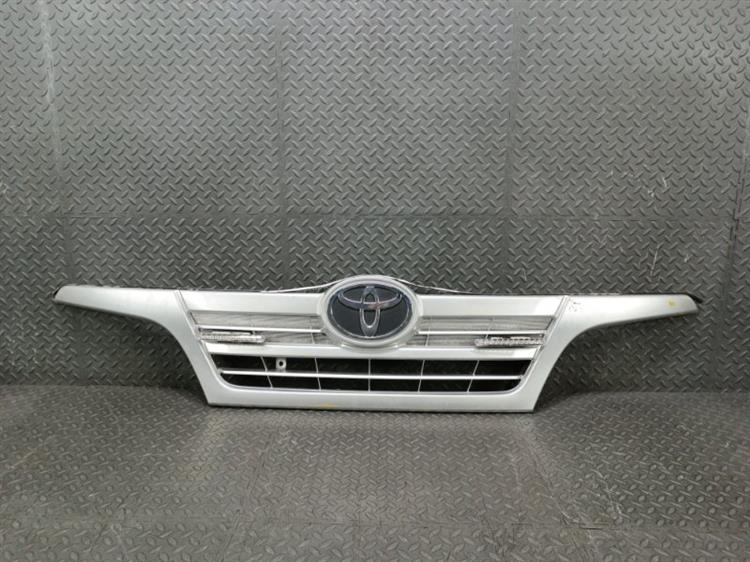 Решетка радиатора Тойота Тойоайс в Кызыле 440640