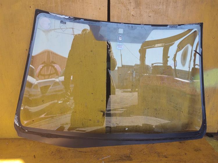 Лобовое стекло Тойота Аллион в Кызыле 47998