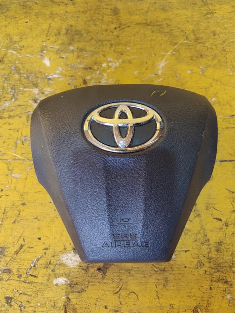 Airbag водительский Toyota Noah