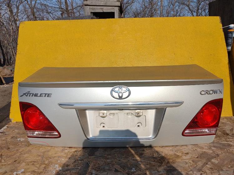 Крышка багажника Тойота Краун в Кызыле 50744