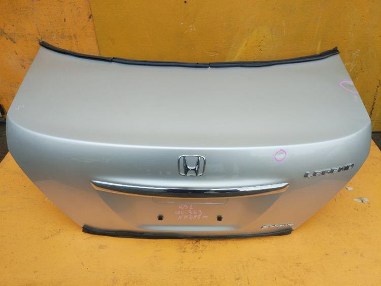 Крышка багажника Хонда Легенд в Кызыле 555211